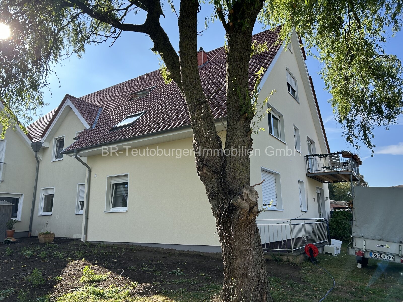 Attraktives Anlageobjekt – Modernes Mehrfamilienhaus mit Fernblick in Hilter am Teutoburger Wald