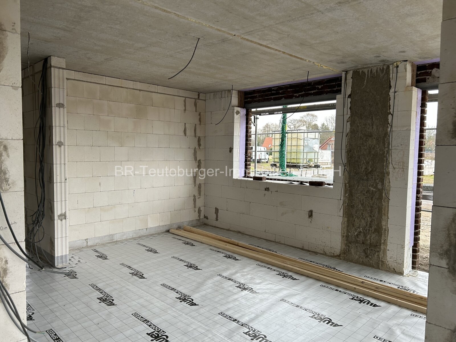  6 Zimmer Haus als DHH Provisionsfrei  