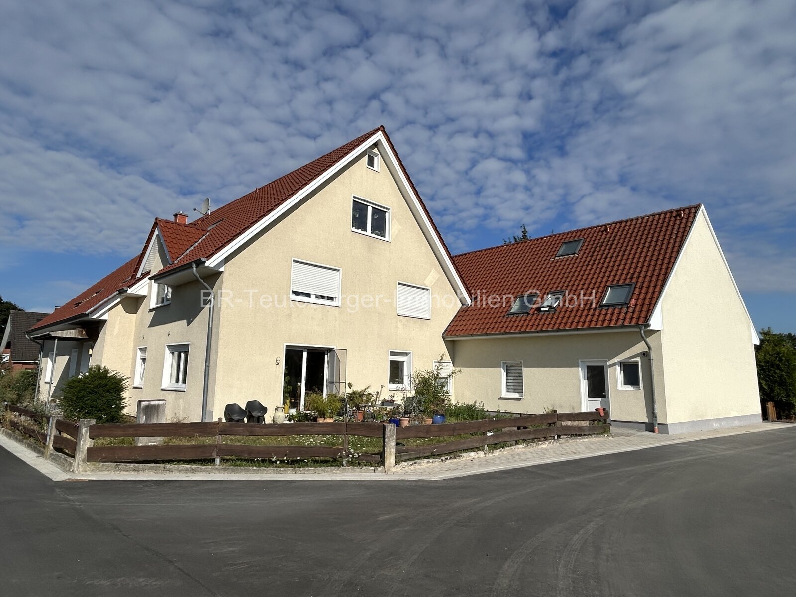 Attraktives Anlageobjekt – Modernes Mehrfamilienhaus mit Fernblick in Hilter am Teutoburger Wald Attraktives Anlageobjekt – Modernes Mehrfamilienhaus mit Fernblick in Hilter am Teutoburger Wald